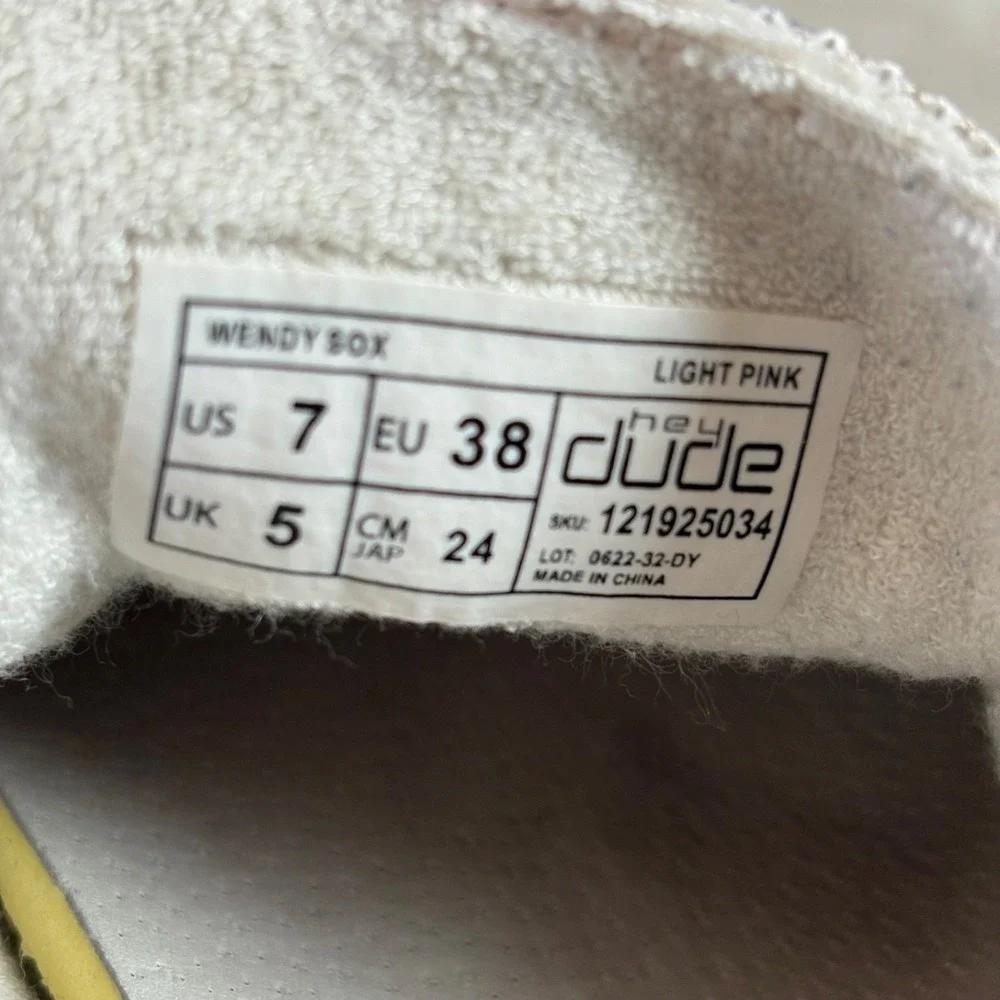 Hey Dude Women Wendy Sox Light Pink 7 Casual Slip On Beach Comfort Shoes Sneaker